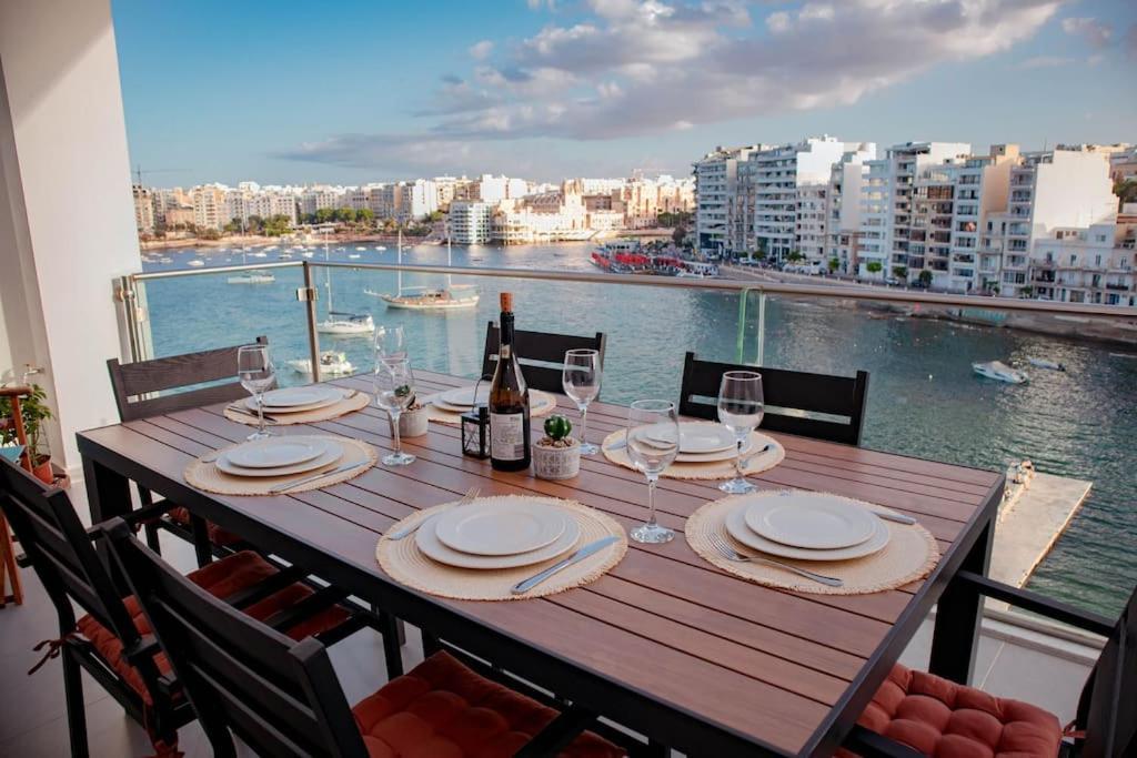 Seafront Two Bedroom Apartment San Julián Exterior foto